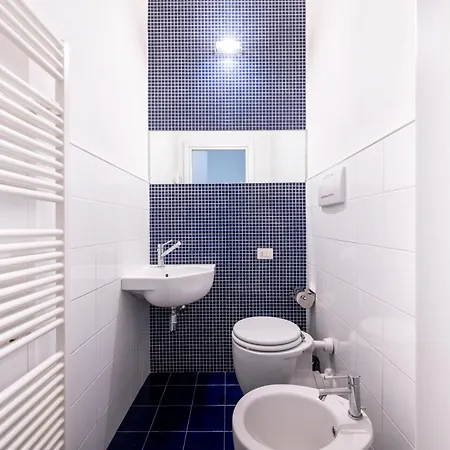 Guesthost - Elegant & Bright Flat In Center 아파트 *